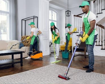 Detailed commercial deep cleaning of an office floor